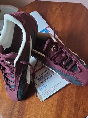 Puma Speedcat  Burgundy, Black and White Low-Top Athletic Sneakers Mens 7.5